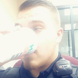 Meet your Posher, Logan